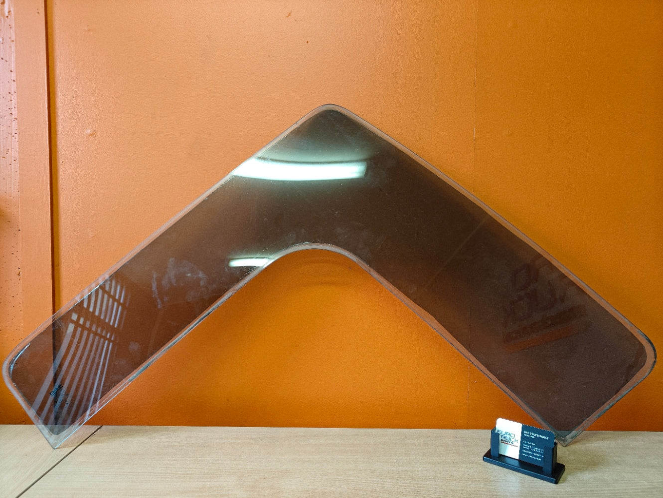 SECOND-HAND GENUINE R/H WINDOW GLASS 1994987