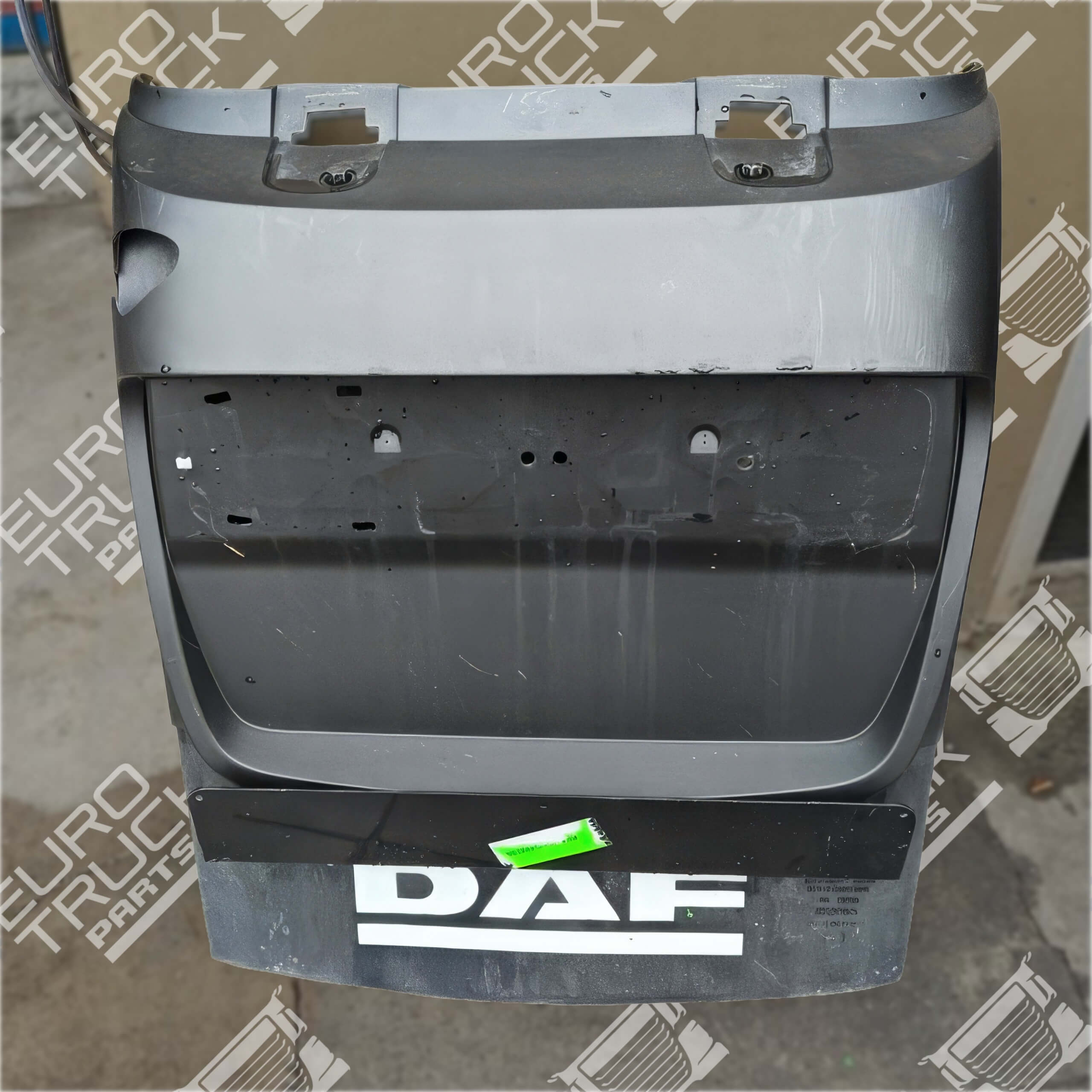 R/H SECOND-HAND MUDGUARD REAR WH 3P