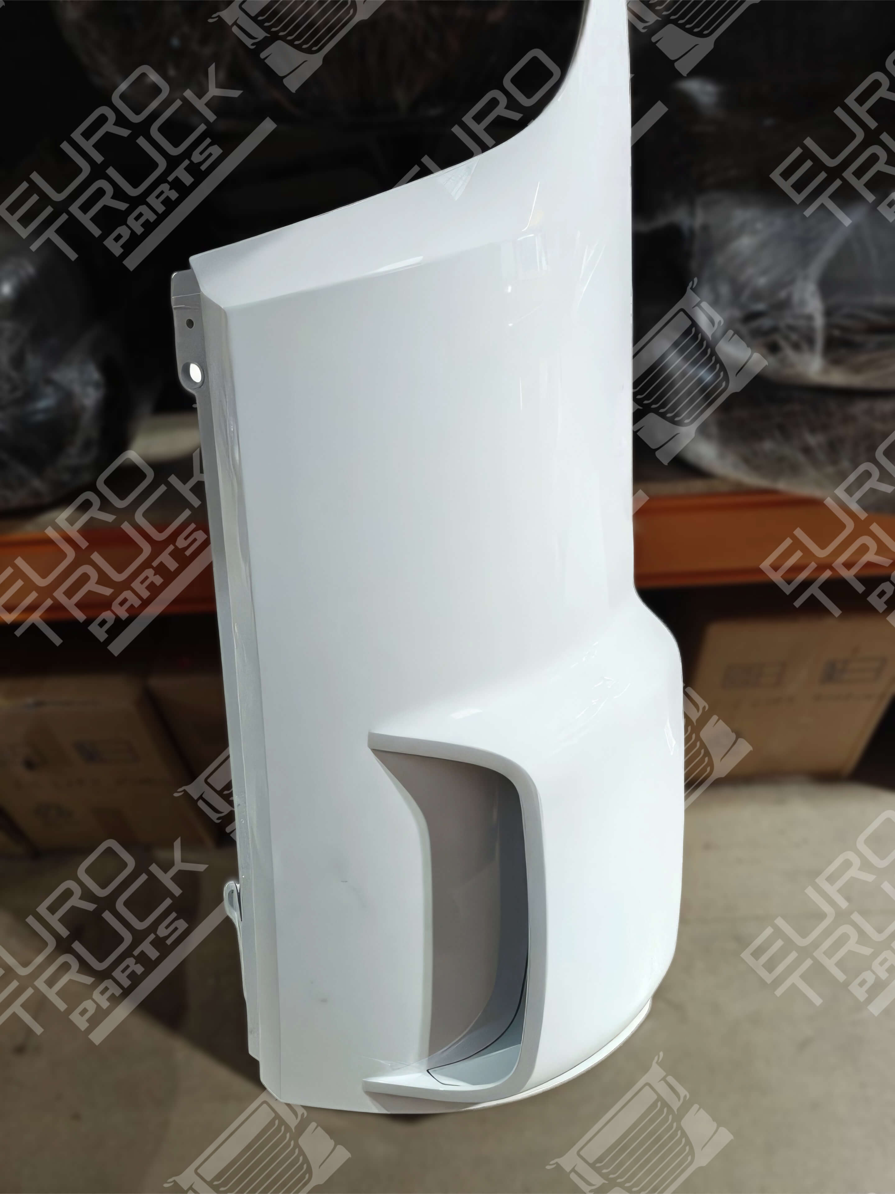 L/H SECOND-HAND CORNER SPOLIER XF E6